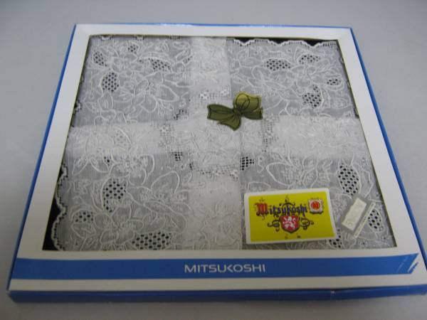 三越 スワトウ ハンカチ 刺繍 Swatow 女性用 売買されたオークション情報 Yahooの商品情報をアーカイブ公開 オークファン Aucfan Com