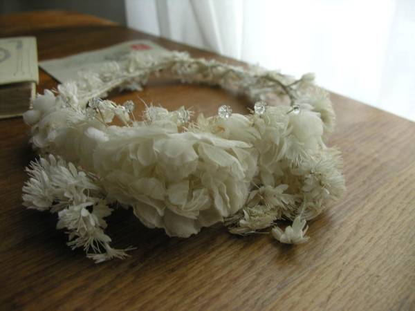 フランス アンティーク ふわふわ 花かんむり 布花 花冠 缶 売買されたオークション情報 Yahooの商品情報をアーカイブ公開 オークファン Aucfan Com