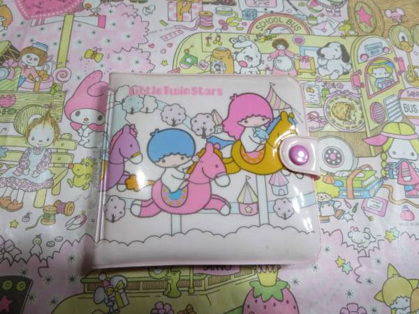 昭和サンリオ ７６年 キキララ ビニール財布 当時物 その他 売買されたオークション情報 Yahooの商品情報をアーカイブ公開 オークファン Aucfan Com