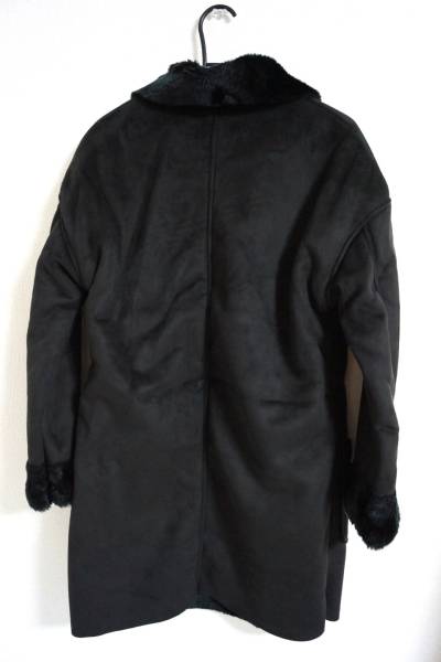 今季13aw チャオパニック ムートンコート 黒 Beams Rosso 女性用 売買されたオークション情報 Yahooの商品情報をアーカイブ公開 オークファン Aucfan Com