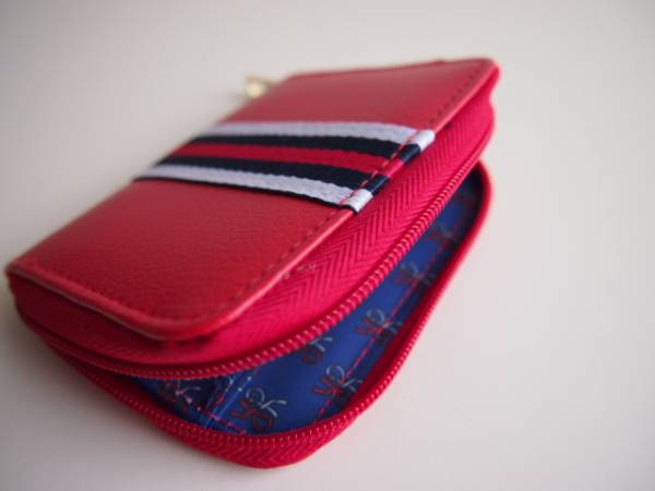 Spring雑誌付録 ロベルタディカメリーノ赤 財布カードケース ロベルタ ディ カメリーノ 売買されたオークション情報 Yahooの商品情報をアーカイブ公開 オークファン Aucfan Com