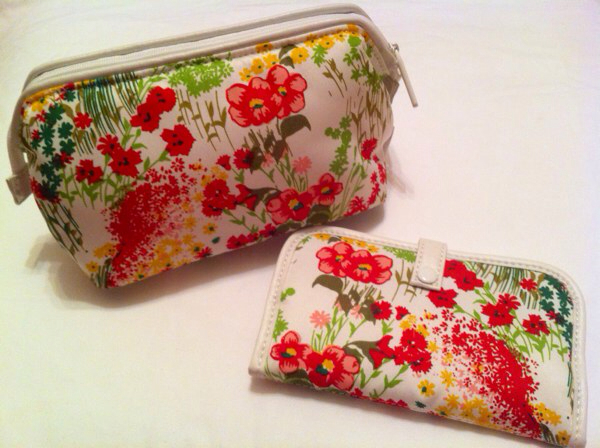 Ana機内販売限定paul Joeキットポール ジョー ポーチ ミラー ポール ジョー 売買されたオークション情報 Yahooの商品情報をアーカイブ公開 オークファン Aucfan Com