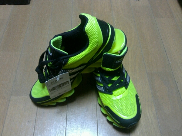 アディダス スプリングブレード 日本未発売 25 0cm 売買されたオークション情報 Yahooの商品情報をアーカイブ公開 オークファン Aucfan Com