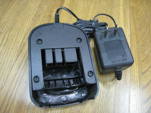 ブラックアンドデッカー充電器 Cdc10e パーツ 売買されたオークション情報 Yahooの商品情報をアーカイブ公開 オークファン Aucfan Com