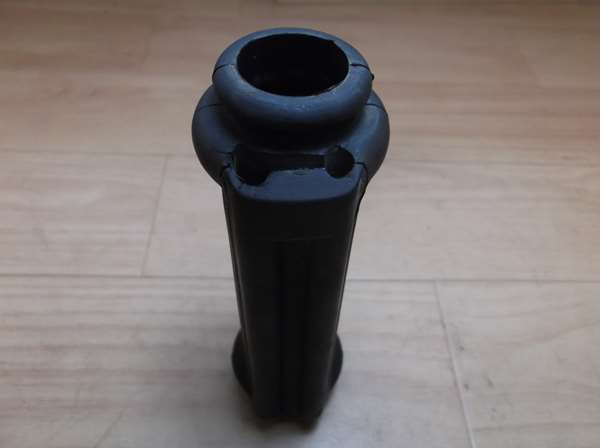 3cb1126 Kioritz Srm0l 刈払機 グリップ 刈払機 売買されたオークション情報 Yahooの商品情報をアーカイブ公開 オークファン Aucfan Com