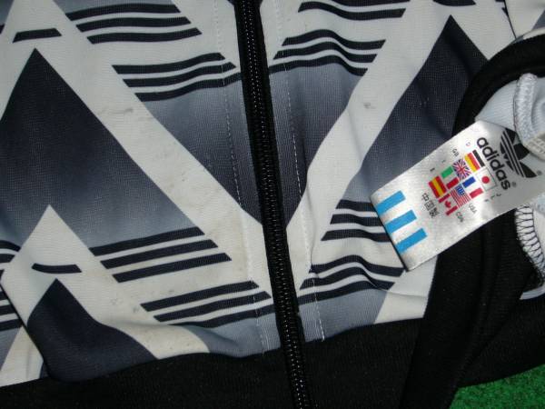 アディダスオリジナルス アーセナル 復刻ジャージ L 堂本 瑛太 ジャンパー ブルゾン 売買されたオークション情報 Yahooの商品情報をアーカイブ公開 オークファン Aucfan Com