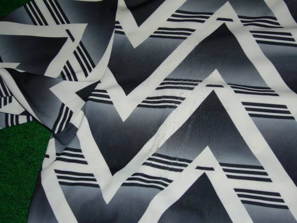 アディダスオリジナルス アーセナル 復刻ジャージ L 堂本 瑛太 ジャンパー ブルゾン 売買されたオークション情報 Yahooの商品情報をアーカイブ公開 オークファン Aucfan Com