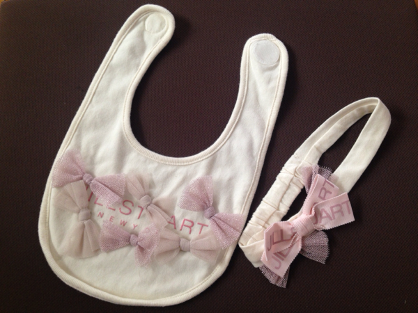 リボン付き ジルスチュアート Jillstuart スタイ ヘアバンド その他 売買されたオークション情報 Yahooの商品情報をアーカイブ公開 オークファン Aucfan Com