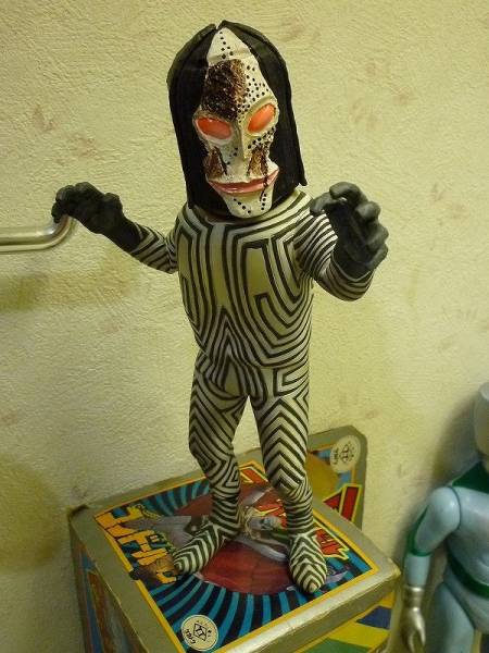 エクスプラス限定ダダ星人ダメージ版ウルトラマンbタイプ ソフビ ダダ 売買されたオークション情報 Yahooの商品情報をアーカイブ公開 オークファン Aucfan Com