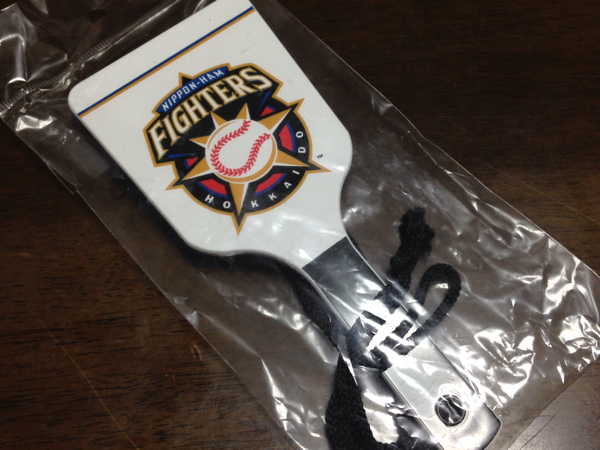 日ハム 球団ロゴ Yosakoiソーラン 鳴子 記念品 関連グッズ 売買されたオークション情報 Yahooの商品情報をアーカイブ公開 オークファン Aucfan Com