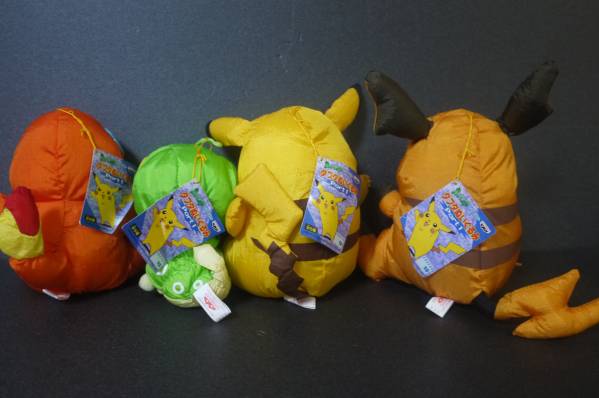 1998年ポケモン タフタぬいぐるみ４体ピカチュウ キャタピー等 ポケットモンスター 売買されたオークション情報 Yahooの商品情報をアーカイブ公開 オークファン Aucfan Com