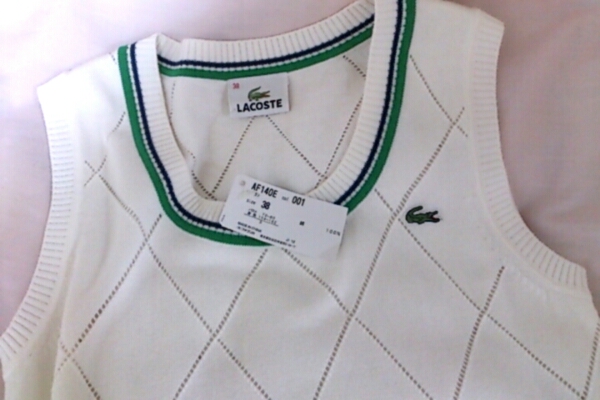 ラコステ 白 ベスト ゴルフウェア レディース Sサイズ 38 トップス 売買されたオークション情報 Yahooの商品情報をアーカイブ公開 オークファン Aucfan Com