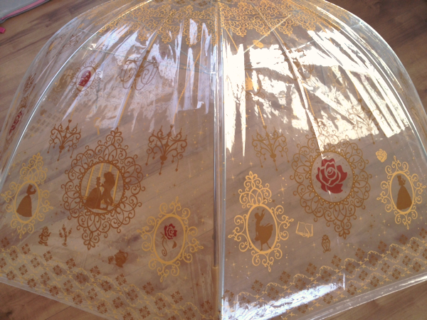 セブンイレブン限定 ディズニープリンセスビニール傘 ベル ディズニー 売買されたオークション情報 Yahooの商品情報をアーカイブ公開 オークファン Aucfan Com