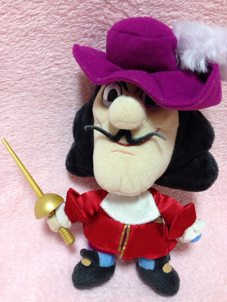 ディズニー ピーターパン フック船長ぬいぐるみ22センチ ピーターパン 売買されたオークション情報 Yahooの商品情報をアーカイブ公開 オークファン Aucfan Com