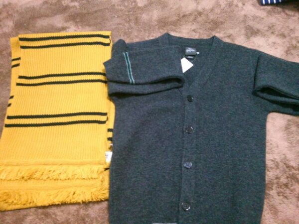 Usj 限定販売 ハリー ポッター セーター マフラー その他 売買されたオークション情報 Yahooの商品情報をアーカイブ公開 オークファン Aucfan Com