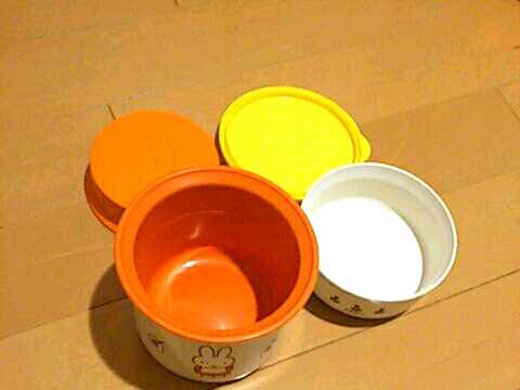 パーカーサーモスthermos 保温弁当箱 Dba 250b ミッフィー 弁当箱 女性用 売買されたオークション情報 Yahooの商品情報をアーカイブ公開 オークファン Aucfan Com