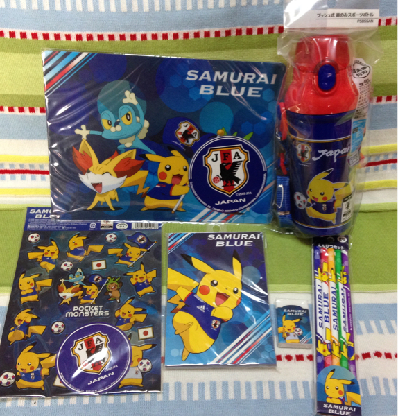 ポケモン ピカチュウ 水筒 シール サムライブルー 文具 ポケットモンスター 売買されたオークション情報 Yahooの商品情報をアーカイブ公開 オークファン Aucfan Com