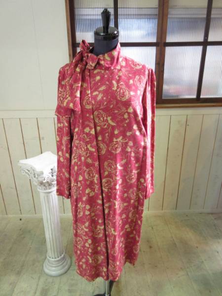 F4ジュンアシダ ワンピース シルク 花柄 11号 芦田淳 Lサイズ 売買されたオークション情報 Yahooの商品情報をアーカイブ公開 オークファン Aucfan Com