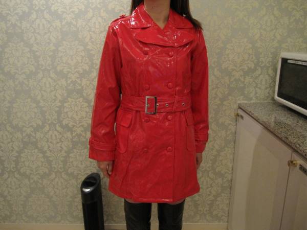 エナメルトレンチレインコート イギリス直輸入 フェチな方も レインコート 売買されたオークション情報 Yahooの商品情報をアーカイブ公開 オークファン Aucfan Com