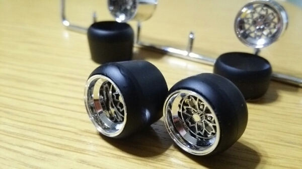 1 24 タイヤ 自作
