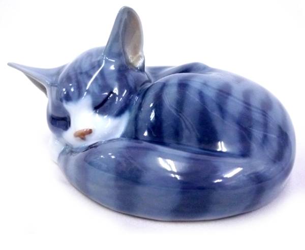 ロイヤルコペンハーゲン 眠り猫 フィギュリン ネコ 置物 057 ロイヤルコペンハーゲン 売買されたオークション情報 Yahooの商品情報をアーカイブ公開 オークファン Aucfan Com