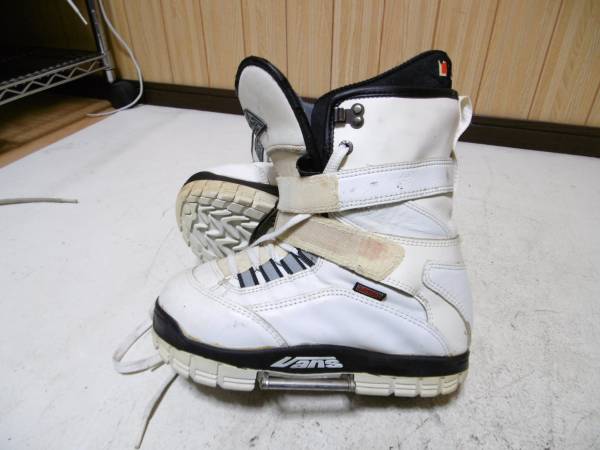 135 Vans スノーボードブーツ ステップイン Us8 25 0cm 売買されたオークション情報 Yahooの商品情報をアーカイブ公開 オークファン Aucfan Com