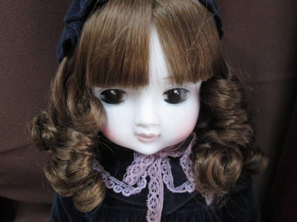 Sankyo オルゴール人形 Giraud 三協 フランス人形 箱付き ビスクドール 売買されたオークション情報 Yahooの商品情報をアーカイブ公開 オークファン Aucfan Com