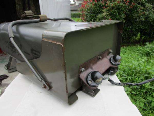 自衛隊 パジェロ用 携行缶 ジェリカン ランプ予備バンド付 電動ガン 売買されたオークション情報 Yahooの商品情報をアーカイブ公開 オークファン Aucfan Com