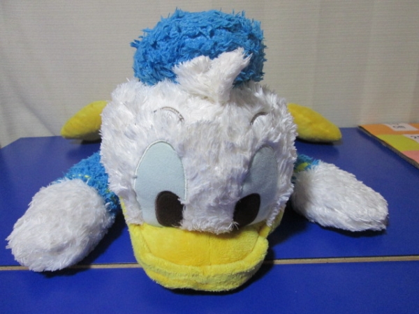 ドナルドダック の ぬいぐるみ くったり くたくた 大きい 抱き枕 ドナルド ダック 売買されたオークション情報 Yahooの商品情報をアーカイブ公開 オークファン Aucfan Com