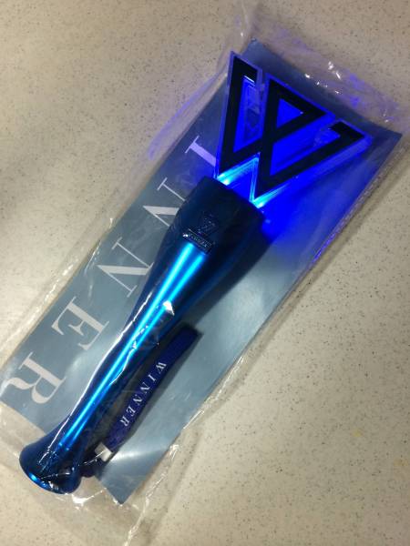 Winner 公式 ペンライト スティックライト 日本版 Bigbang Bigbang 売買されたオークション情報 Yahooの商品情報をアーカイブ公開 オークファン Aucfan Com