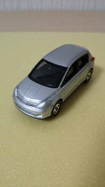 トミカ 日産 ティーダ ミニカー 非売品 ブリリアントシルバー 日産 売買されたオークション情報 Yahooの商品情報をアーカイブ公開 オークファン Aucfan Com