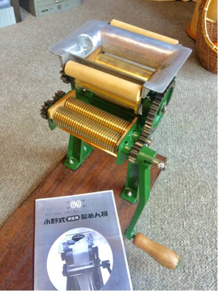 小野式製麺機b型幅広 2 2 実働 取説付き 製麺用品 売買されたオークション情報 Yahooの商品情報をアーカイブ公開 オークファン Aucfan Com