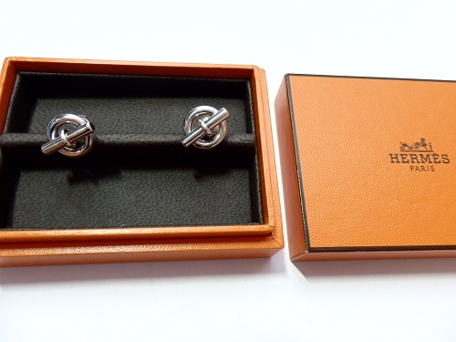 Hermes エルメス ミニシェーヌダンクル シルバー ピアス イヤリング ピアス 売買されたオークション情報 Yahooの商品情報をアーカイブ公開 オークファン Aucfan Com