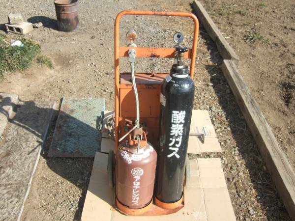 ガス切断機 ガス溶接 アセチレン 酸素 Ksランラン ホース ボンベセット 一式 引取り限定 Kz12 その他 売買されたオークション情報 Yahooの商品情報をアーカイブ公開 オークファン Aucfan Com