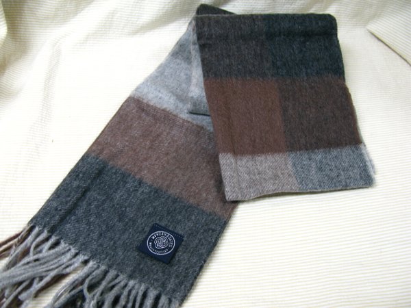 Ana機内販売限定 モーガン オーツ ウールカシミヤマフラー Anaオリジナル タグ付き 箱入り 男性用 売買されたオークション情報 Yahooの商品情報をアーカイブ公開 オークファン Aucfan Com