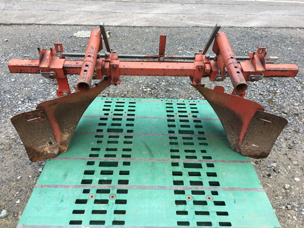 トラクター用 畝立成形機 マルチャー マルチ張り 畝立機 畦立機 畝立て機 農機具パーツ パーツ 売買されたオークション情報 Yahooの商品情報をアーカイブ公開 オークファン Aucfan Com