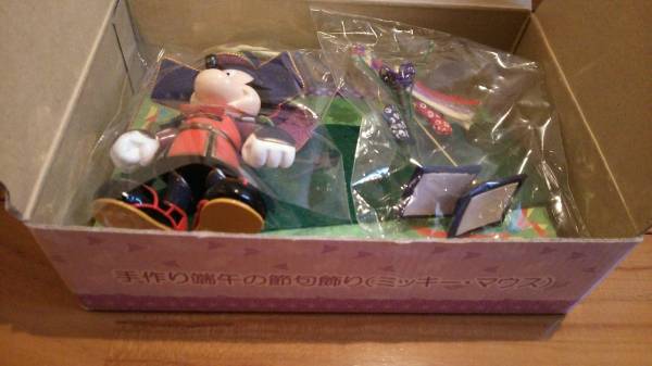 ミッキーマウスの兜 かぶと 飾り物 第一生命 兜 売買されたオークション情報 Yahooの商品情報をアーカイブ公開 オークファン Aucfan Com