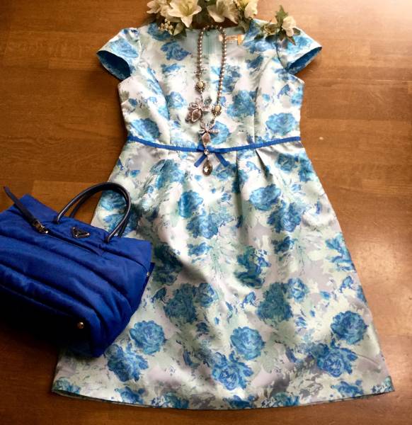 銀座マギー スーパービューティー クリーニング済 水色ワンピースサイズ42 エムズグレイー ピノーレ Lサイズ 売買されたオークション情報 Yahooの商品情報をアーカイブ公開 オークファン Aucfan Com