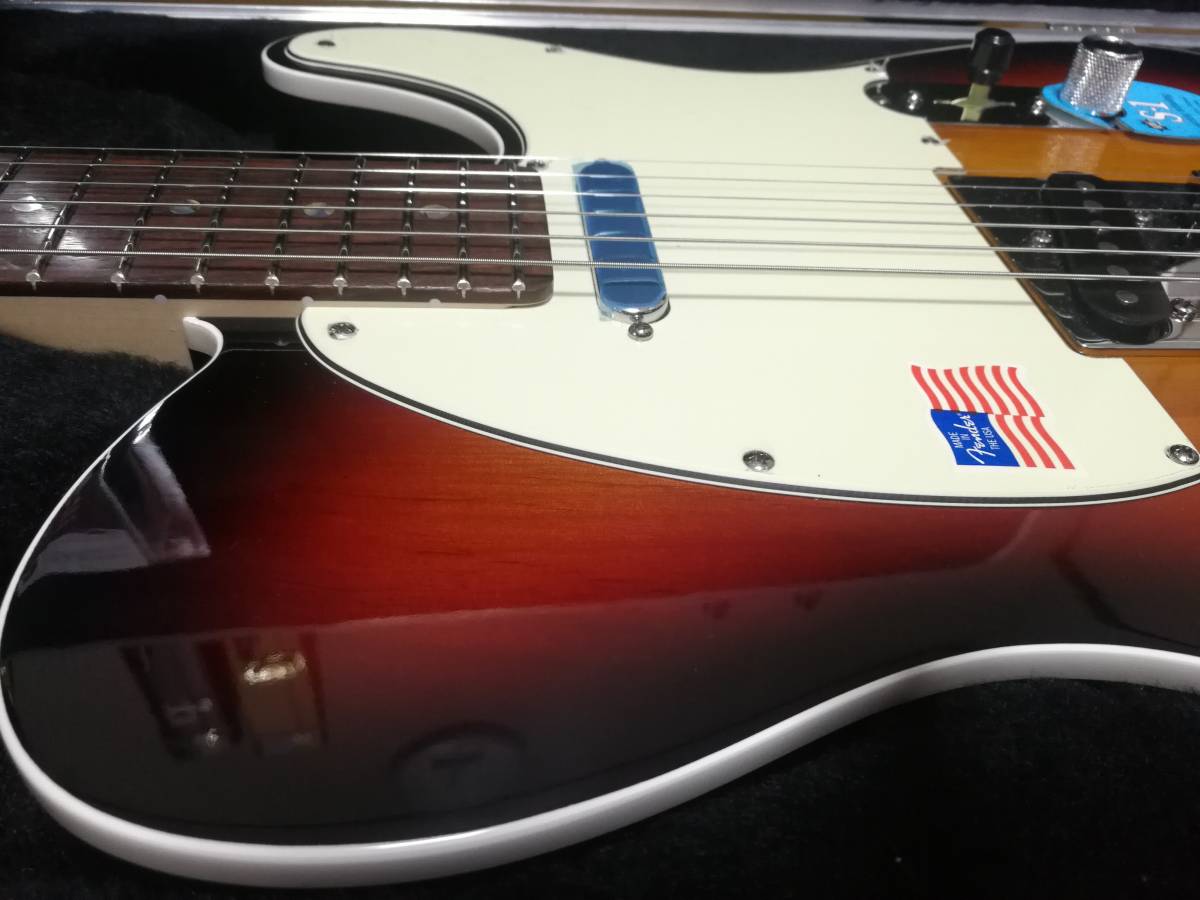 Fender Usa アメリカンデラックス テレキャスター ほぼ 付属品完備 おまけ多数 Am Dx テレキャスター 売買されたオークション情報 Yahooの商品情報をアーカイブ公開 オークファン Aucfan Com