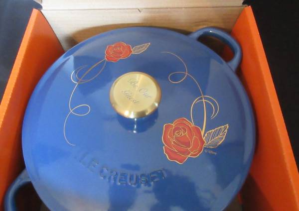 品 海外限定 ルクルーゼ 美女と野獣 コラボ 品 両手鍋 売買されたオークション情報 Yahooの商品情報をアーカイブ公開 オークファン Aucfan Com