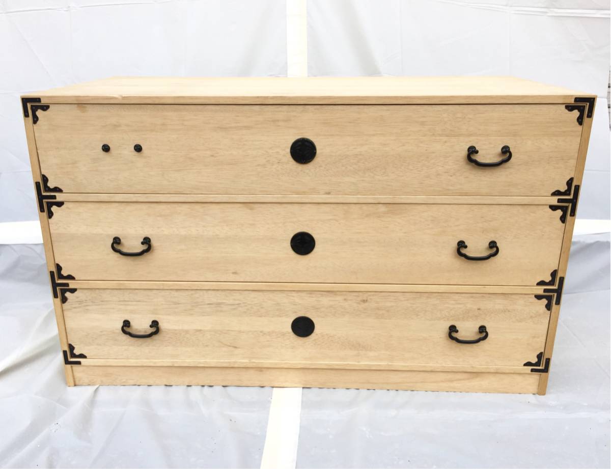 訳あり 角金具 稲穂プレート 三段 桐箪笥 桐タンス H57 W95 D45 チェスト 和箪笥 リメイク 修理に 岩手発 直接引取可 箪笥 売買されたオークション情報 Yahooの商品情報をアーカイブ公開 オークファン Aucfan Com