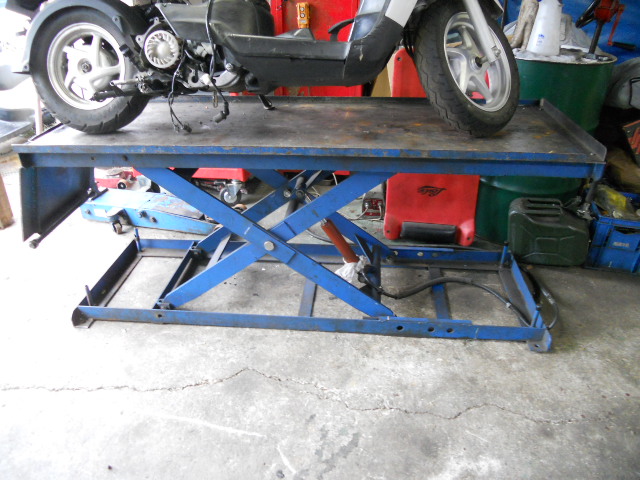 バイク メンテナンス リフト エアー式 バイクリフト カスタム スタンド 売買されたオークション情報 Yahooの商品情報をアーカイブ公開 オークファン Aucfan Com