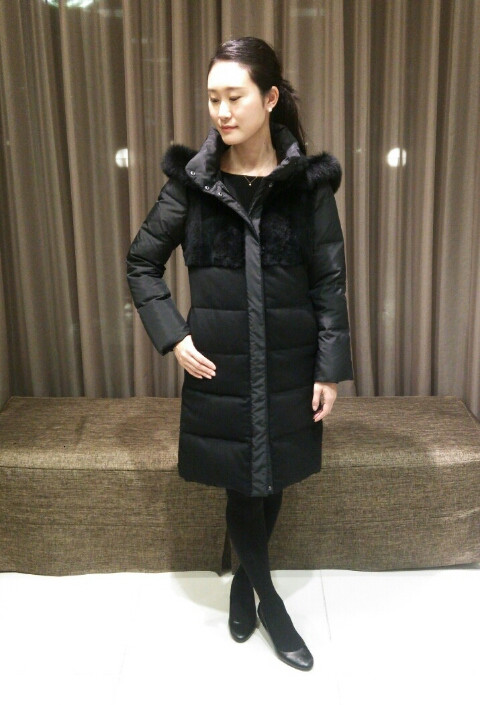 同様 Mプルミエblack 毛皮ファー 切替 ダウン コート36 定価93 960円 エムプルミエ コート 売買されたオークション情報 Yahooの商品情報をアーカイブ公開 オークファン Aucfan Com