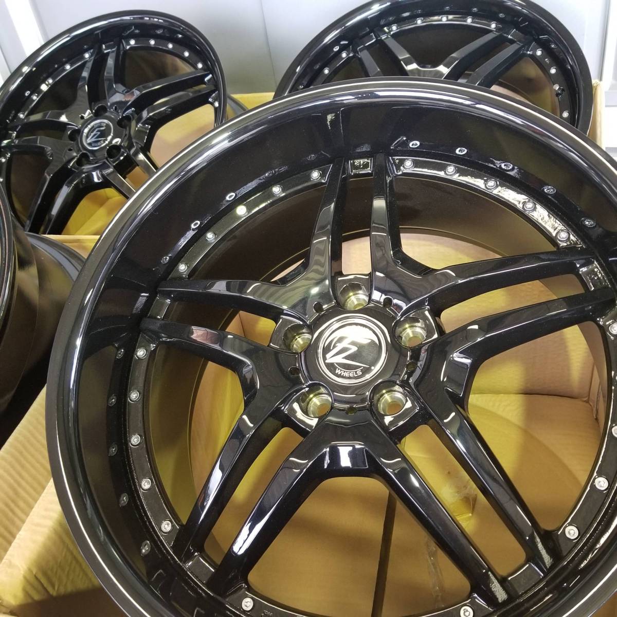 １円スタート Firenze フィレンツェインチブラック 深リム アルファード クラウン フーガ オデッセイ ヴェル エルグランド他 ラジアルタイヤ 売買されたオークション情報 Yahooの商品情報をアーカイブ公開 オークファン Aucfan Com