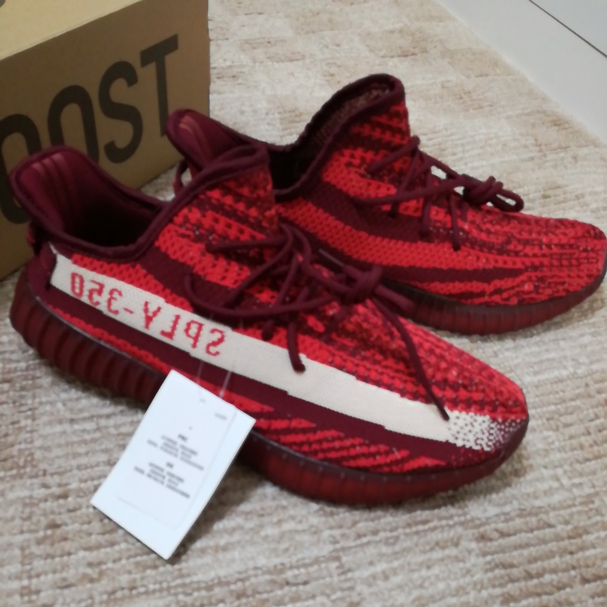 アディダス イージーブースト350 V2 ワインレッド 27 5cm Adidas Yeezy Boost 350 V2 Wine Red Kanye West 27 5cm 売買されたオークション情報 Yahooの商品情報をアーカイブ公開 オークファン Aucfan Com