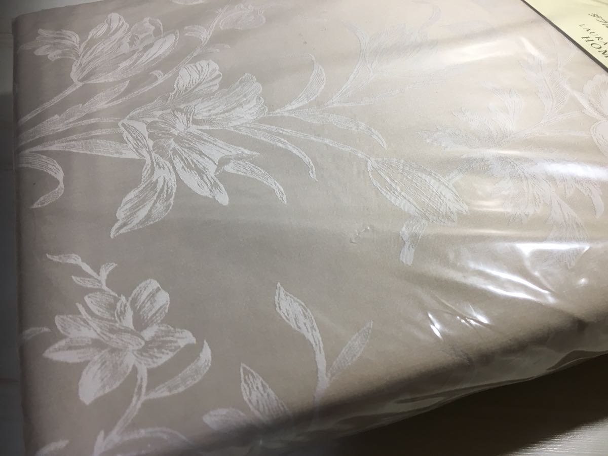 ローラアシュレイ Home ベットカバーセット ボックスシーツ ダブル 掛けふとんカバー ダブル ピロケース 2 ロイド シャンパン ローラアシュレイ 売買されたオークション情報 Yahooの商品情報をアーカイブ公開 オークファン Aucfan Com