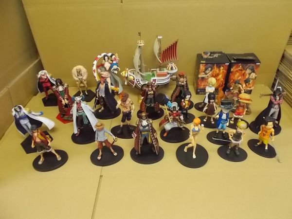 ワンピース フィギュア まとめ売り Y ルフィ ウソップ ナミ エース ロビン サンジ ハンコック プラモデル サウザンドサニー号 等 One Piece 売買されたオークション情報 Yahooの商品情報をアーカイブ公開 オークファン Aucfan Com