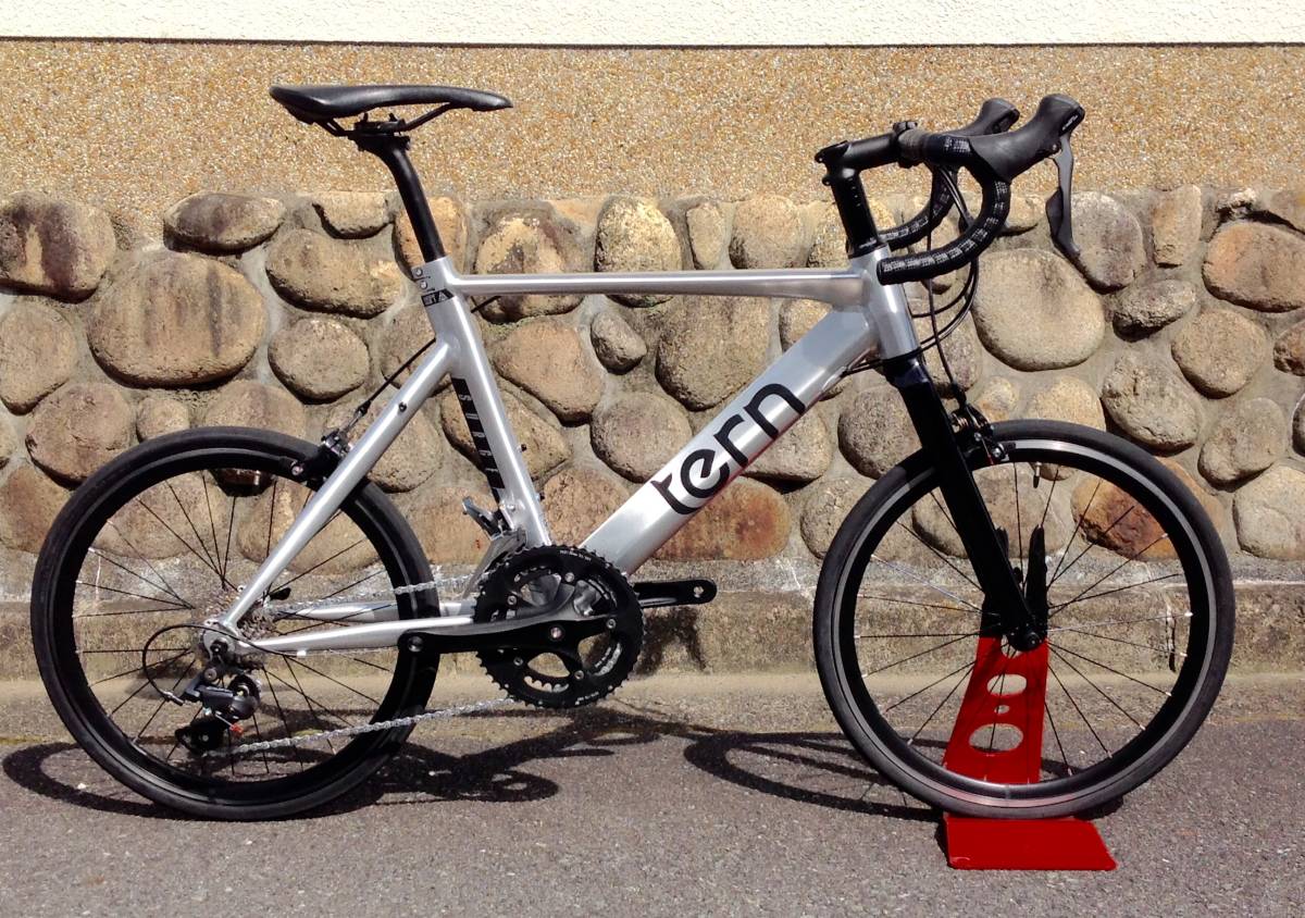 超美車 低走行 整備済 18 Ternターン Surgeサージュ インチ 451 アルミ ミニベロロード シマノ クラリス等 2x8s シルクポリッシュ 小径車 折り畳み 分割機構なし 売買されたオークション情報 Yahooの商品情報をアーカイブ公開 オークファン Aucfan Com