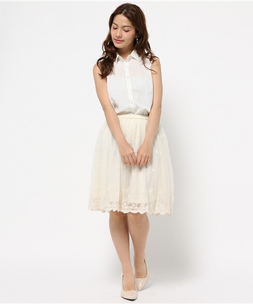 Titty Coティティアンドコー トップスノースリーブシャツ レースチュールスカート セット ホワイト白アイボリー レディースファッション 売買されたオークション情報 Yahooの商品情報をアーカイブ公開 オークファン Aucfan Com