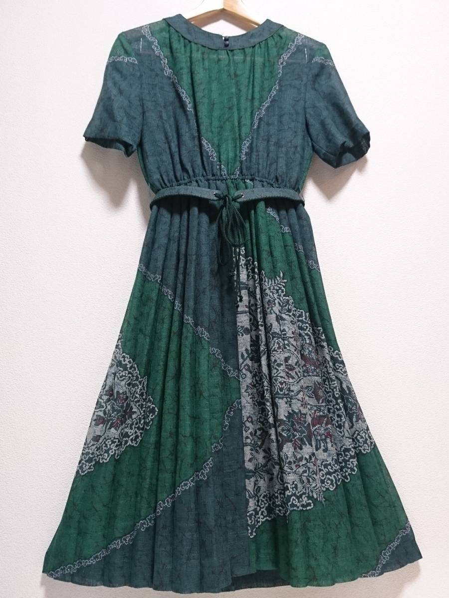 昭和レトロ Vintage ビンテージ 70s 80s ワンピース プリーツスカート 花柄 グリーン 深緑 M 11号 Mサイズ 売買されたオークション情報 Yahooの商品情報をアーカイブ公開 オークファン Aucfan Com